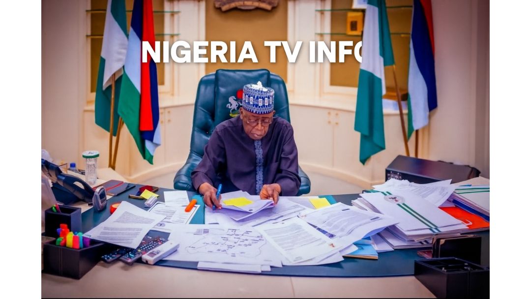 Tinubu Kweere N’obi Banyere Ndị Merụrụ Ahụ N’ọkụ Afriland Towers, O nyere Nkwanye Obi Nye Ndị Ezinaụlọ, FIRS, UBA, na United Capital