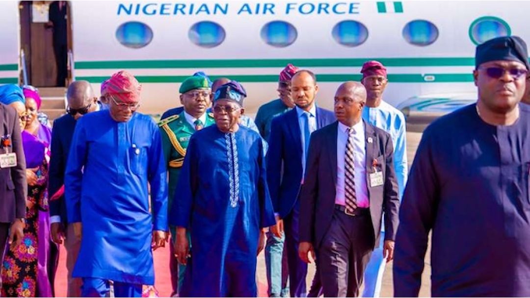 Tinubu Ya Fara Ziyarar Aiki a Legas, Ya Hadu da Manyan Shugabannin Masana’antar Masu Zaman Kansu da Jami’an Gwamnati