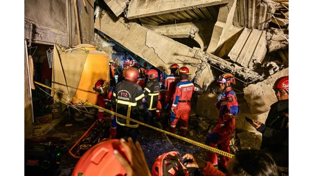 Rusen Makaranta a Indonesia Ta Halaka Mutane Uku, Ana Tsoron Da Dama Sun Makale