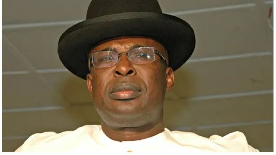 Nsogbu ọchịchị agha: Ndị agha jụrụ MD, wee chọọ ụlọ gọvanọ gara aga maka atụmatụ mgbachi ọchịchị.