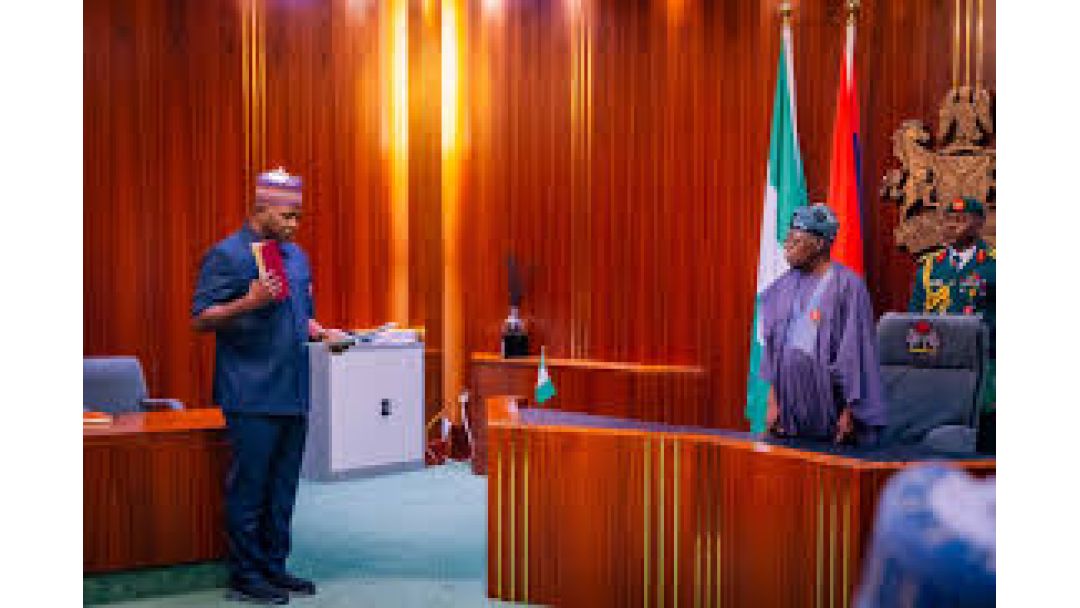 Tinubu Fi Musa Swear-In Gẹ́gẹ́ Bí Minisita Aabo, Ṣí Ilana Àtúnṣe Titun Sílẹ̀ Fún Aàbò Orílẹ̀-Èdè