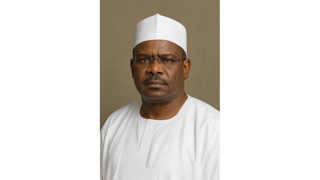 Ndume Ya Yabi Tinubu Kan Inganta Kayan Sojoji, Ya Nemi A Kara Musu Albashi