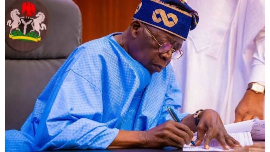Tinubu Urges Media Executives to Hold States, LGs Accountable